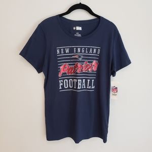 NFL New England Patriots Logo T-Shirt, Womens Lg